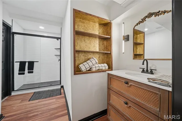 $695,000 | 514 Angenette Avenue, Kirkwood, MO 63122