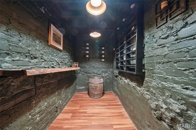 $695,000 | 514 Angenette Avenue, Kirkwood, MO 63122