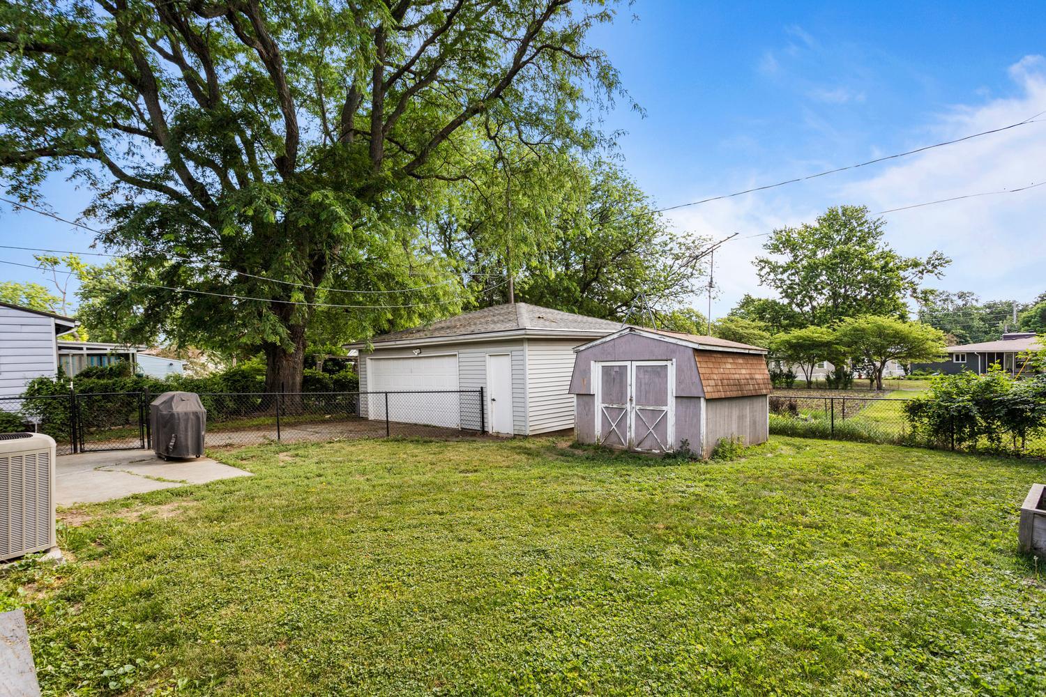 1306 Philo Road Urbana, IL 61802 - Photo 7 of 24