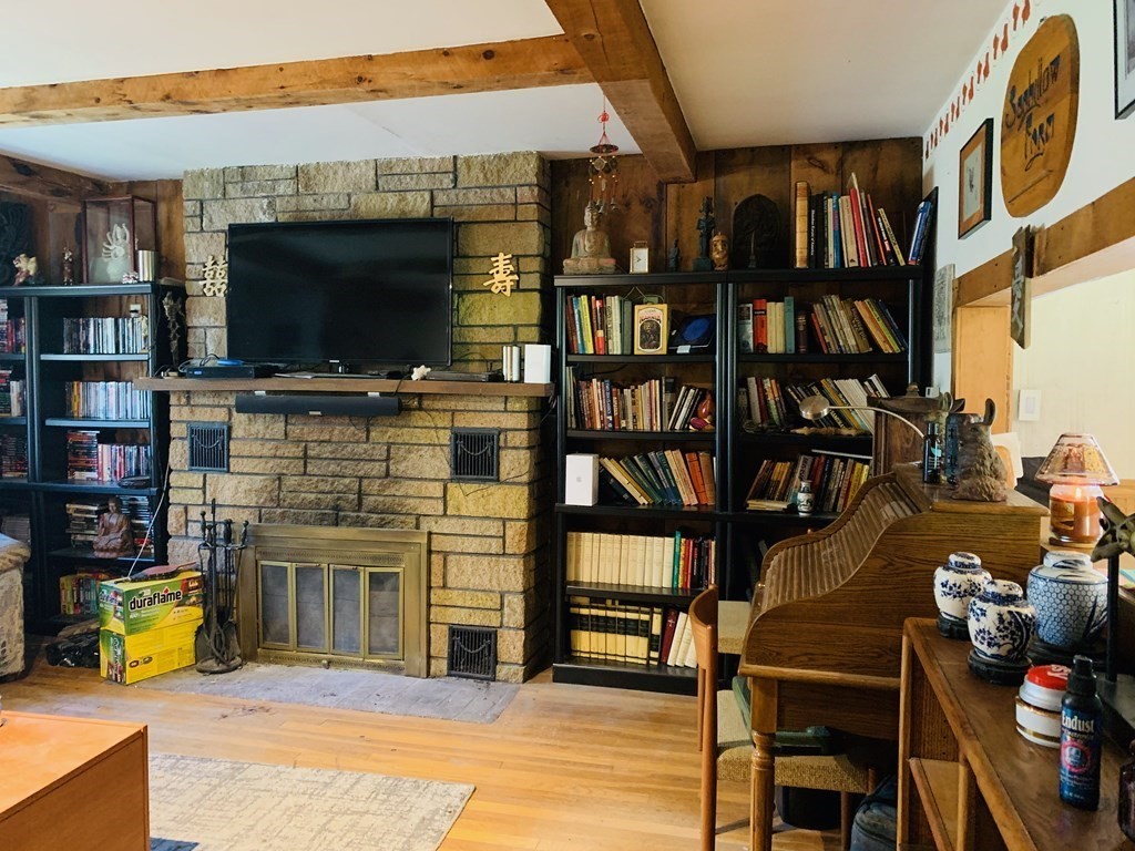 5 Williams Street Sterling, MA 01564 - Photo 8 of 18