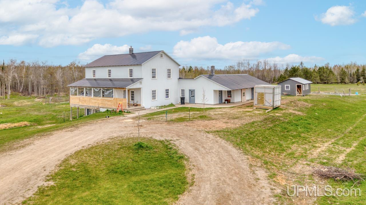 3624 21st Road Gladstone, MI 49837 - Photo 1 of 40