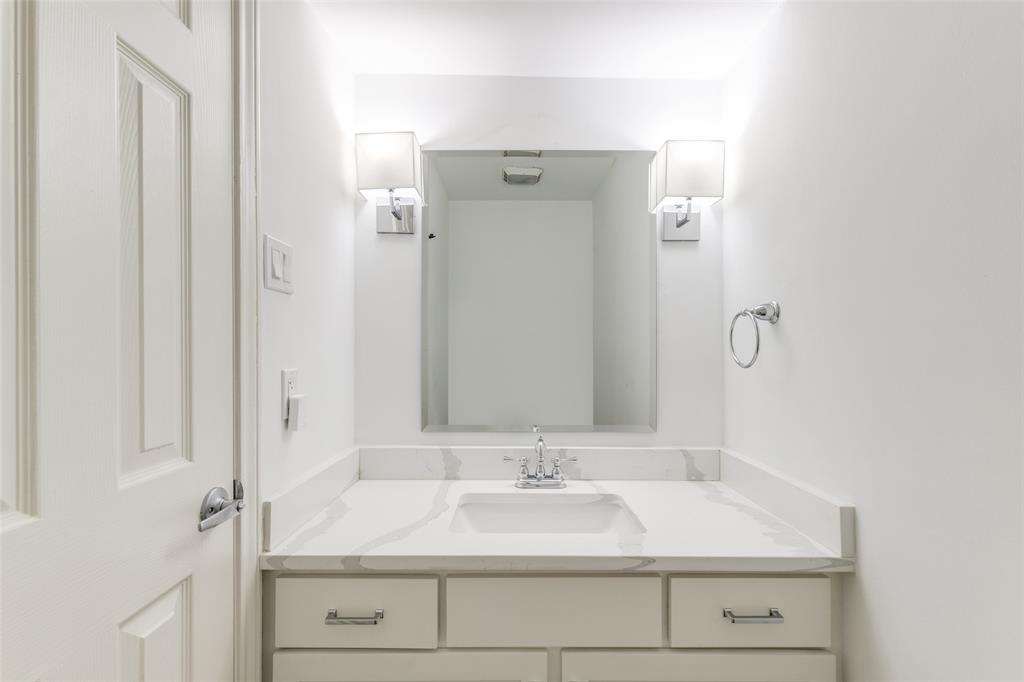 4230 Royal Ridge Drive Dallas, TX 75229 - Photo 12 of 23