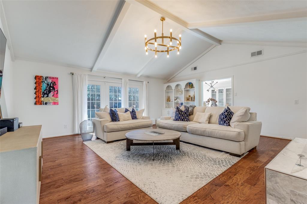 4230 Royal Ridge Drive Dallas, TX 75229 - Photo 4 of 23