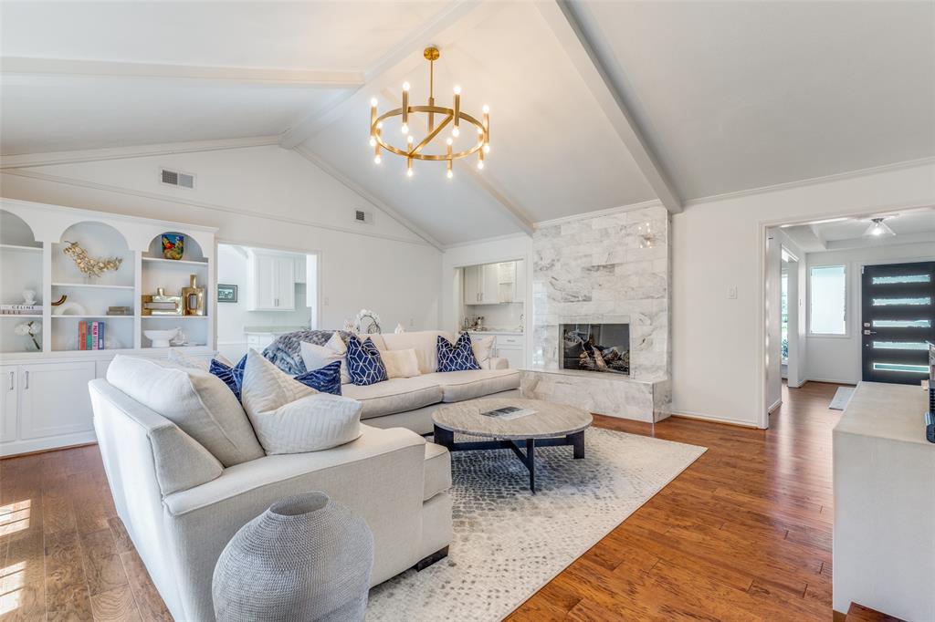 4230 Royal Ridge Drive Dallas, TX 75229 - Photo 5 of 23