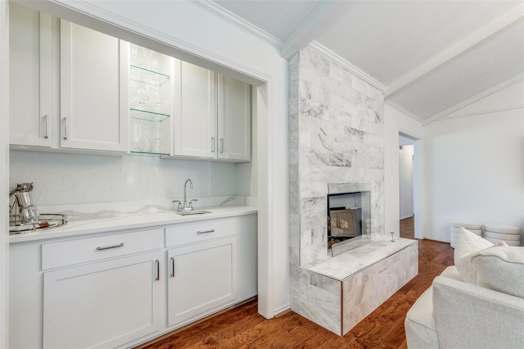 4230 Royal Ridge Drive Dallas, TX 75229 - Photo 6 of 23