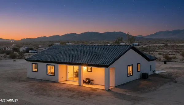 $470,000 | 1545 South 391st Avenue, Tonopah, AZ 85354