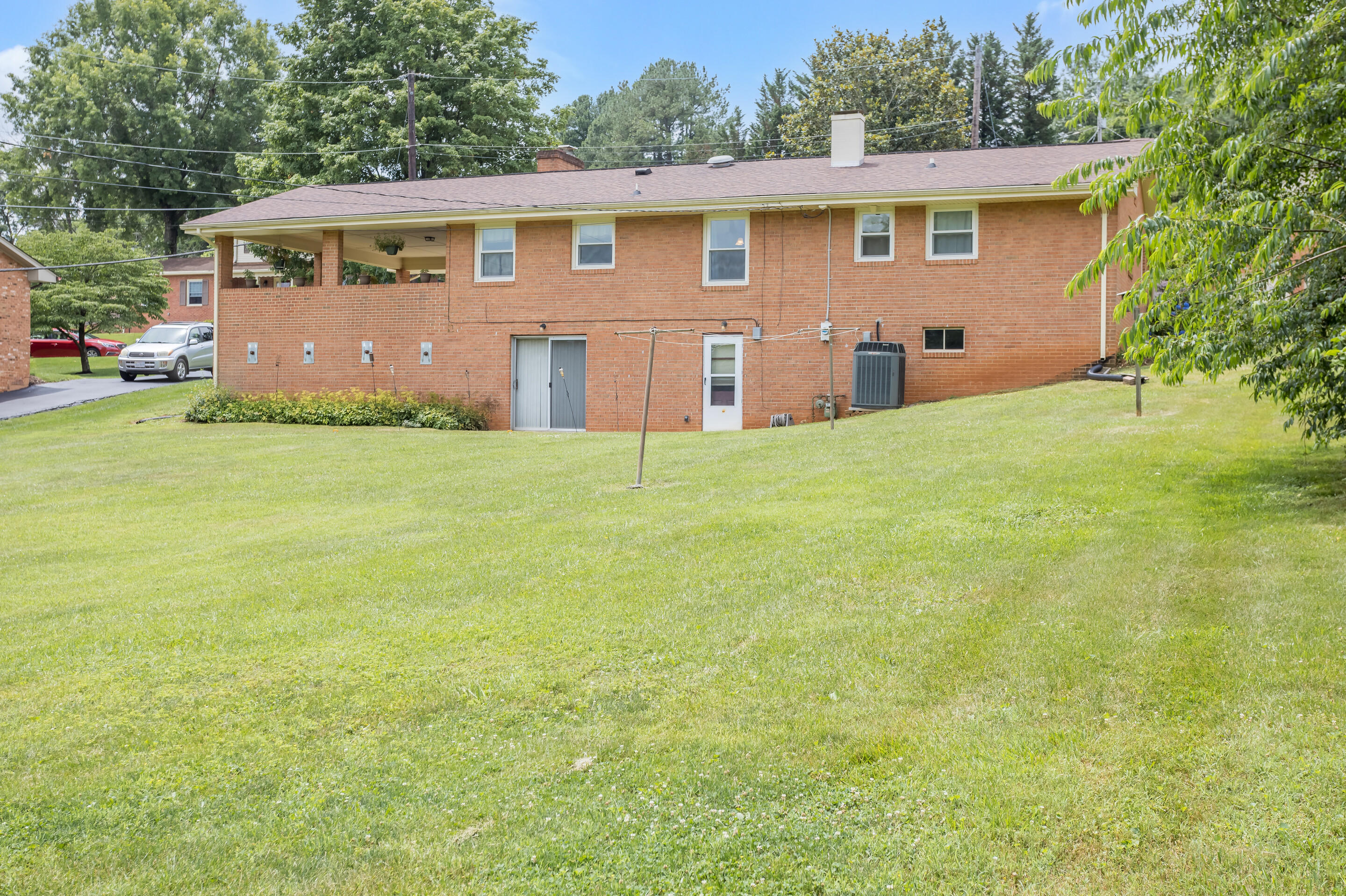 5717 Castle Rock Road Roanoke, VA 24018 - Photo 31 of 31 32_5717_Castle_Rock_Rd32_mls