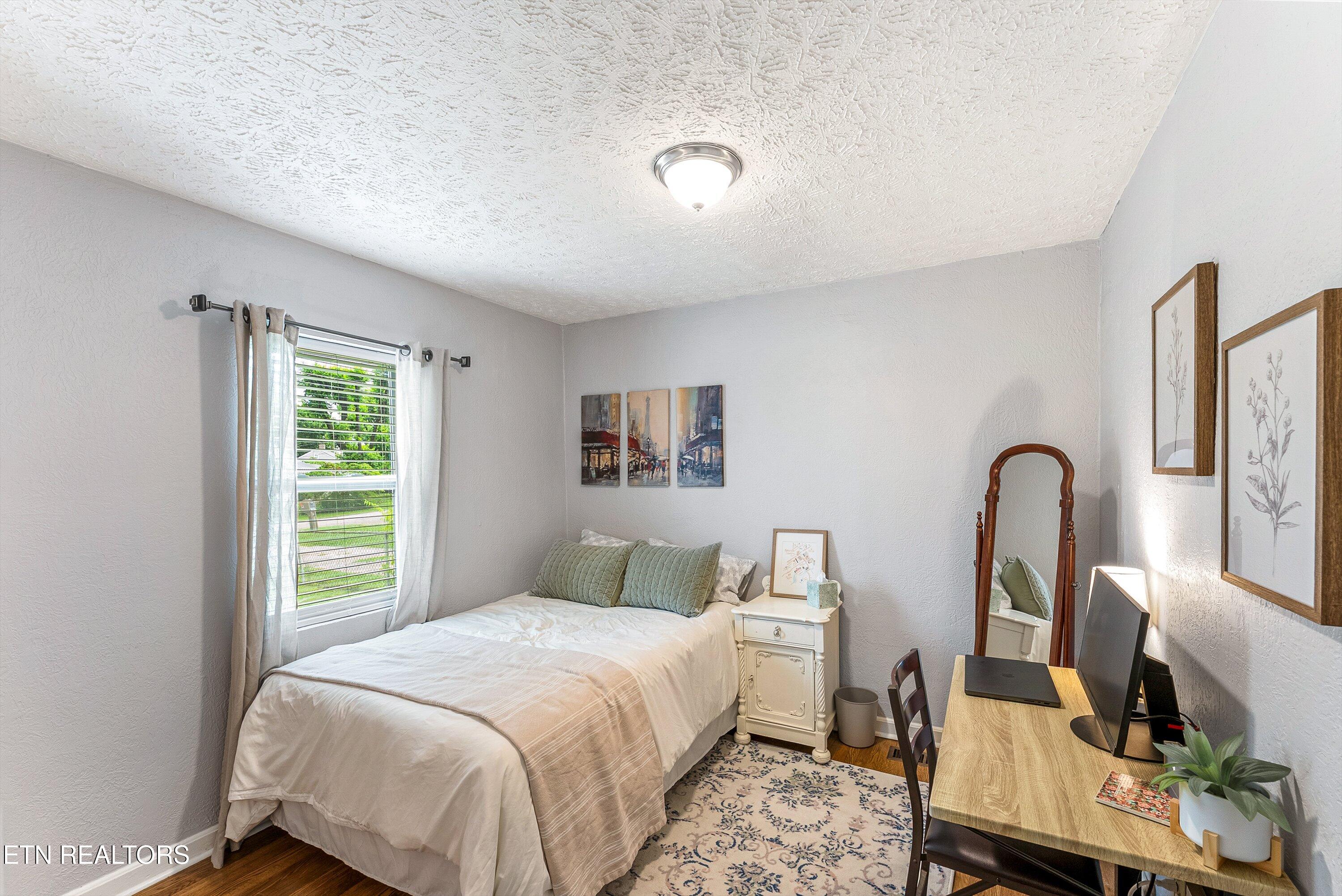 4321 High School Road Knoxville, TN 37912 - Photo 32 of 39 36-1st Bed A1
