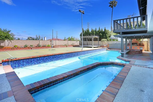 $6,995 | 18962 Crimson Circle, Huntington Beach, CA 92646
