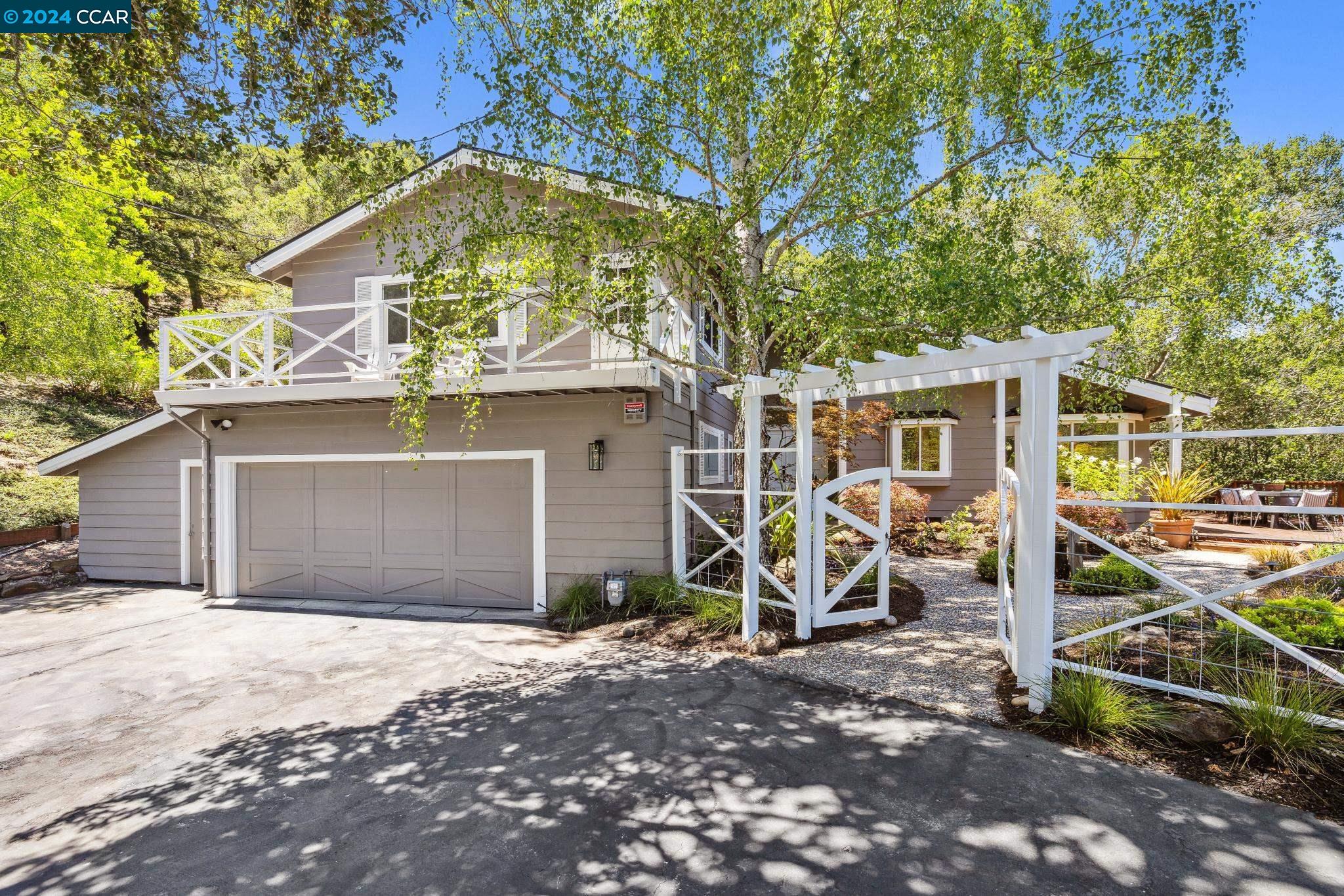 32 Moraga Via Orinda, CA 94563 - Photo 1 of 1