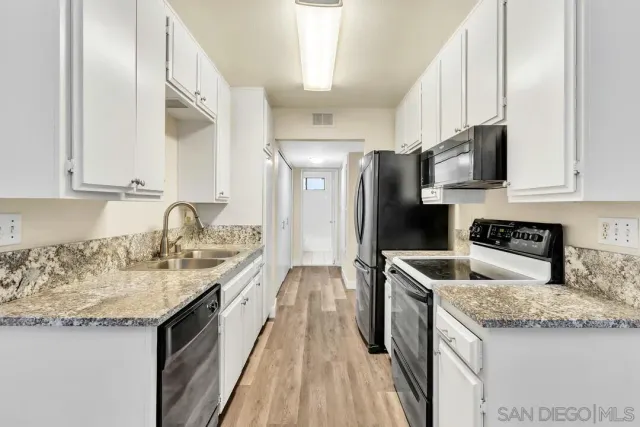 $335,000 | 450 West Vermont Avenue, Escondido, CA 92025