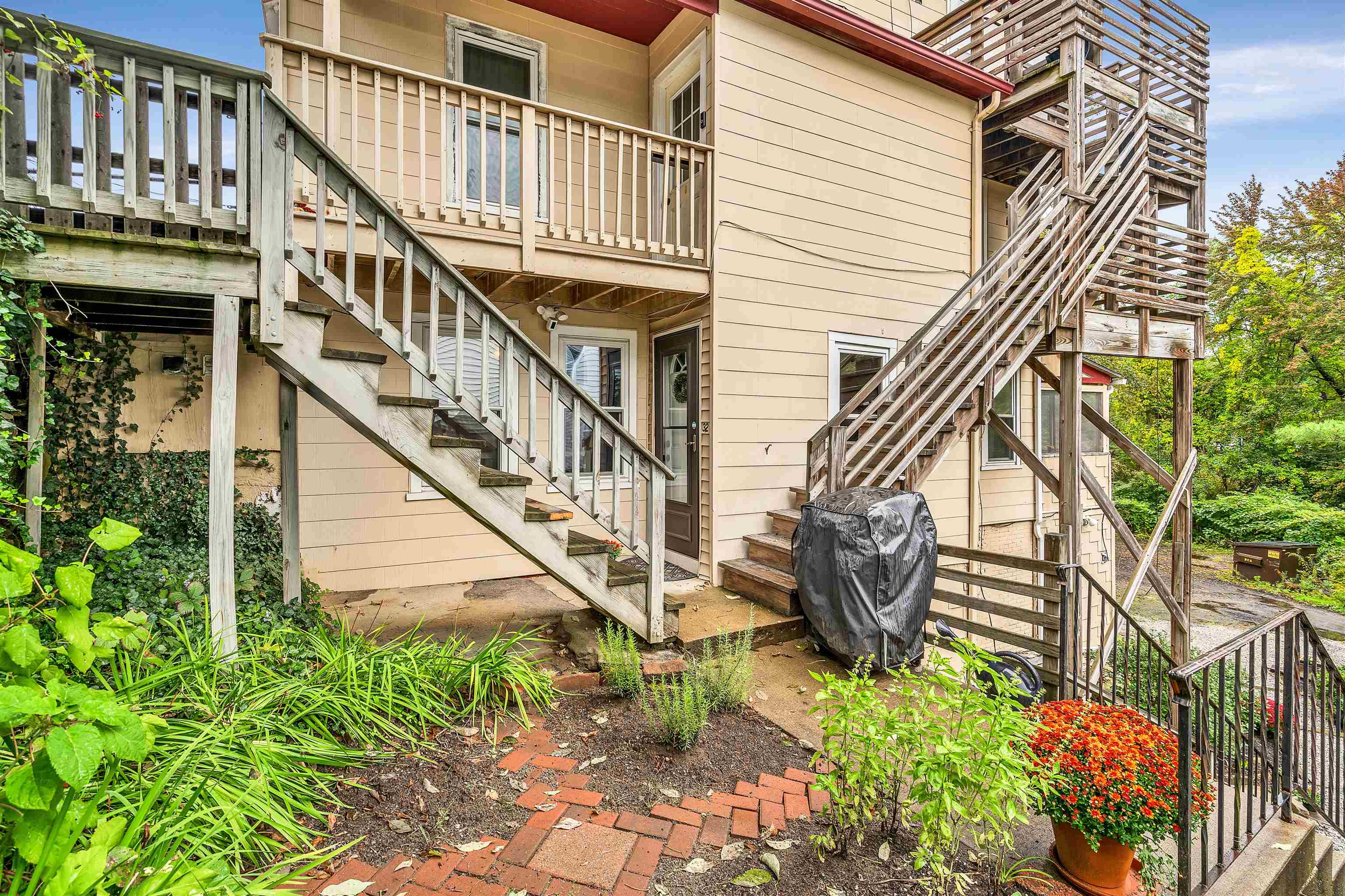 32 River Street Hudson, MA 01749 - Photo 18 of 34