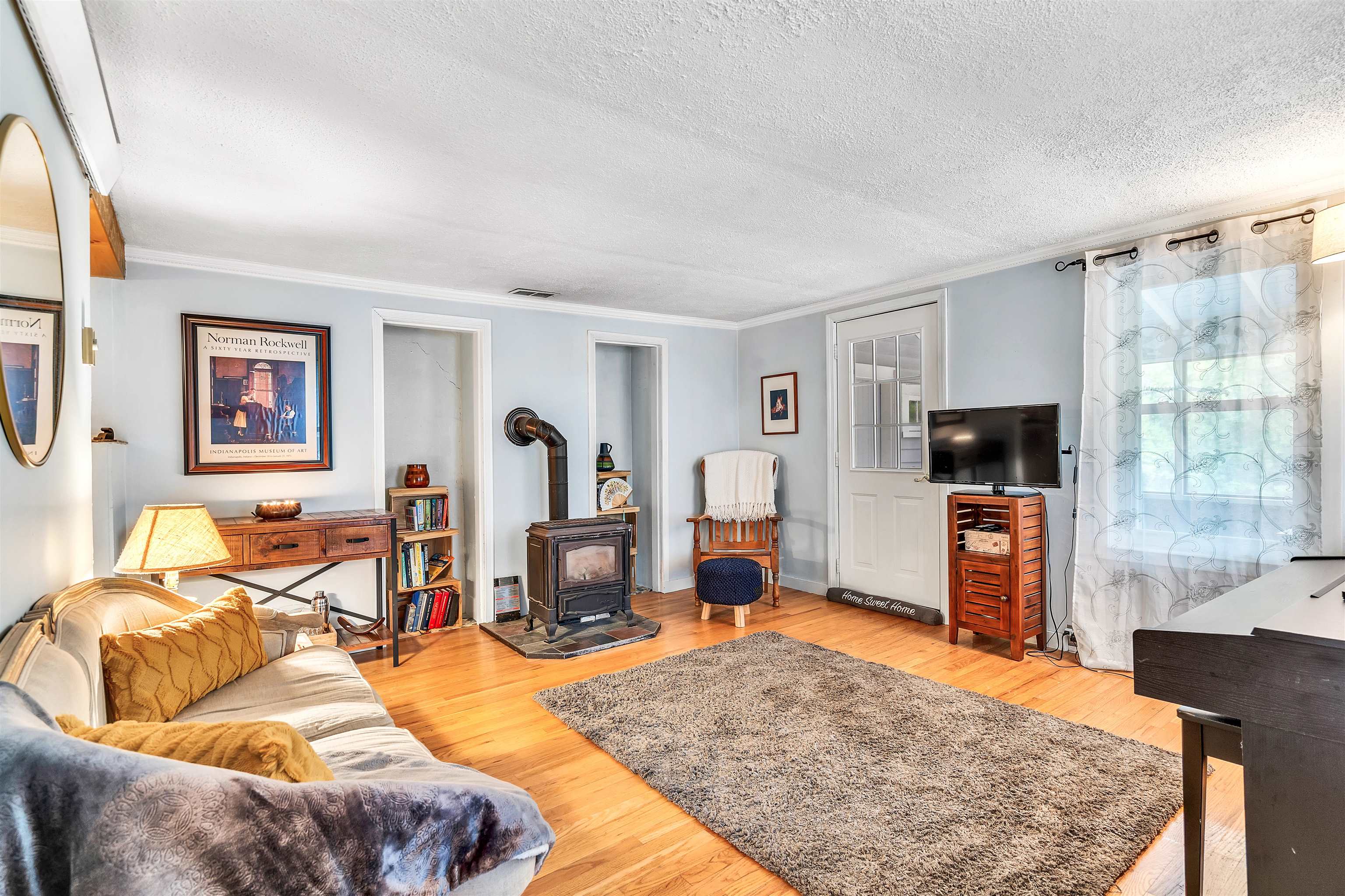 32 River Street Hudson, MA 01749 - Photo 3 of 34