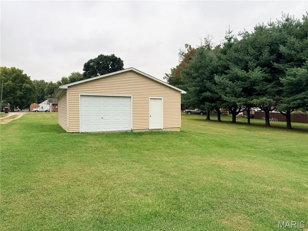 110 Teak Street Thayer, IL 62689 - Photo 30 of 41 Gallery Image 30