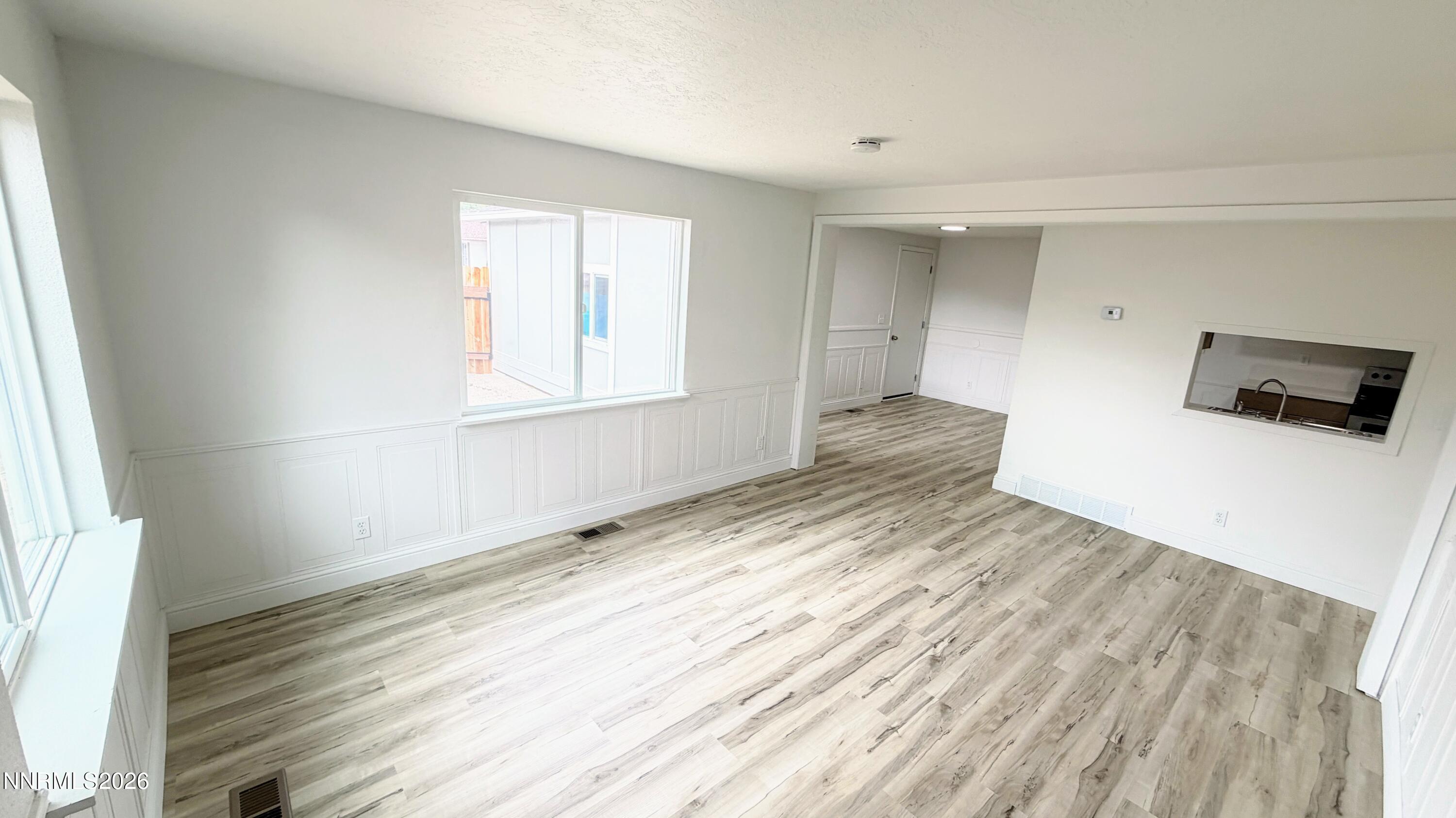 6805 Lotus Street Reno, NV 89506 - Photo 3 of 18 IMG_2071
