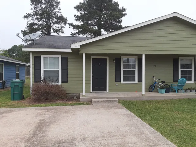 $1 | 134 South Bend Court, Unit B, Willis, TX 77378
