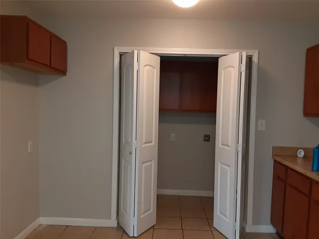 $1 | 134 South Bend Court, Unit A, Willis, TX 77378