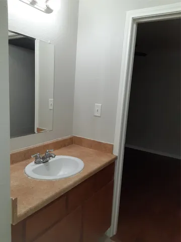 $1 | 134 South Bend Court, Unit B, Willis, TX 77378