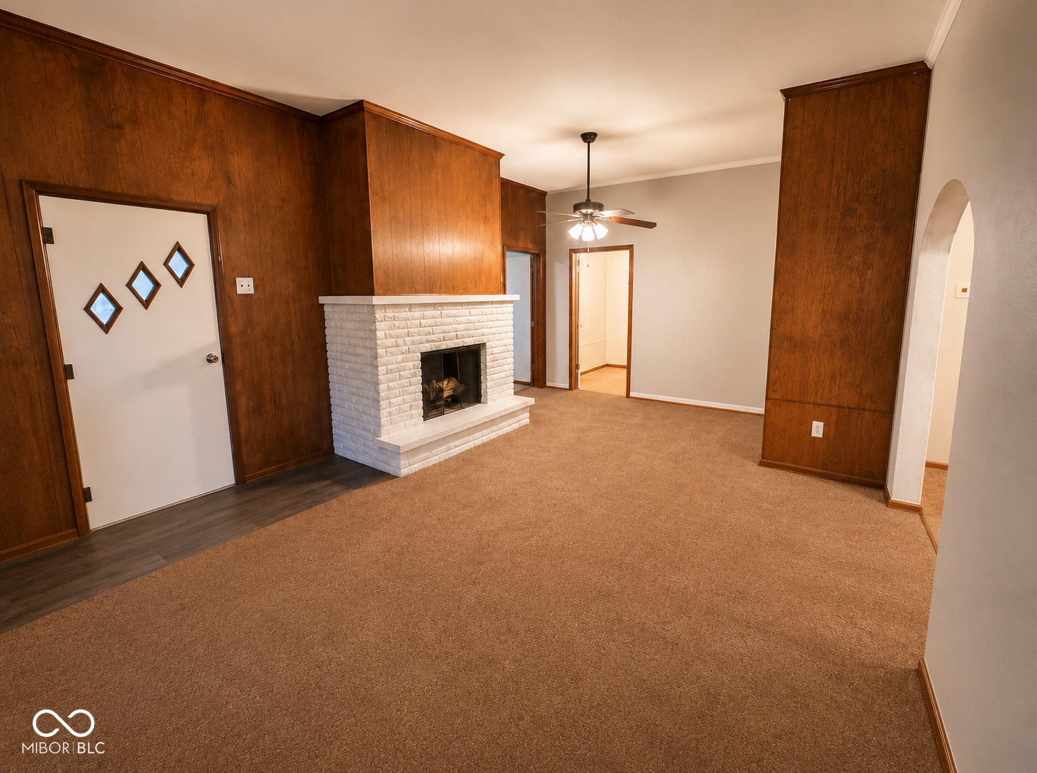 718 Main Street Elwood, IN 46036 - Photo 4 of 24