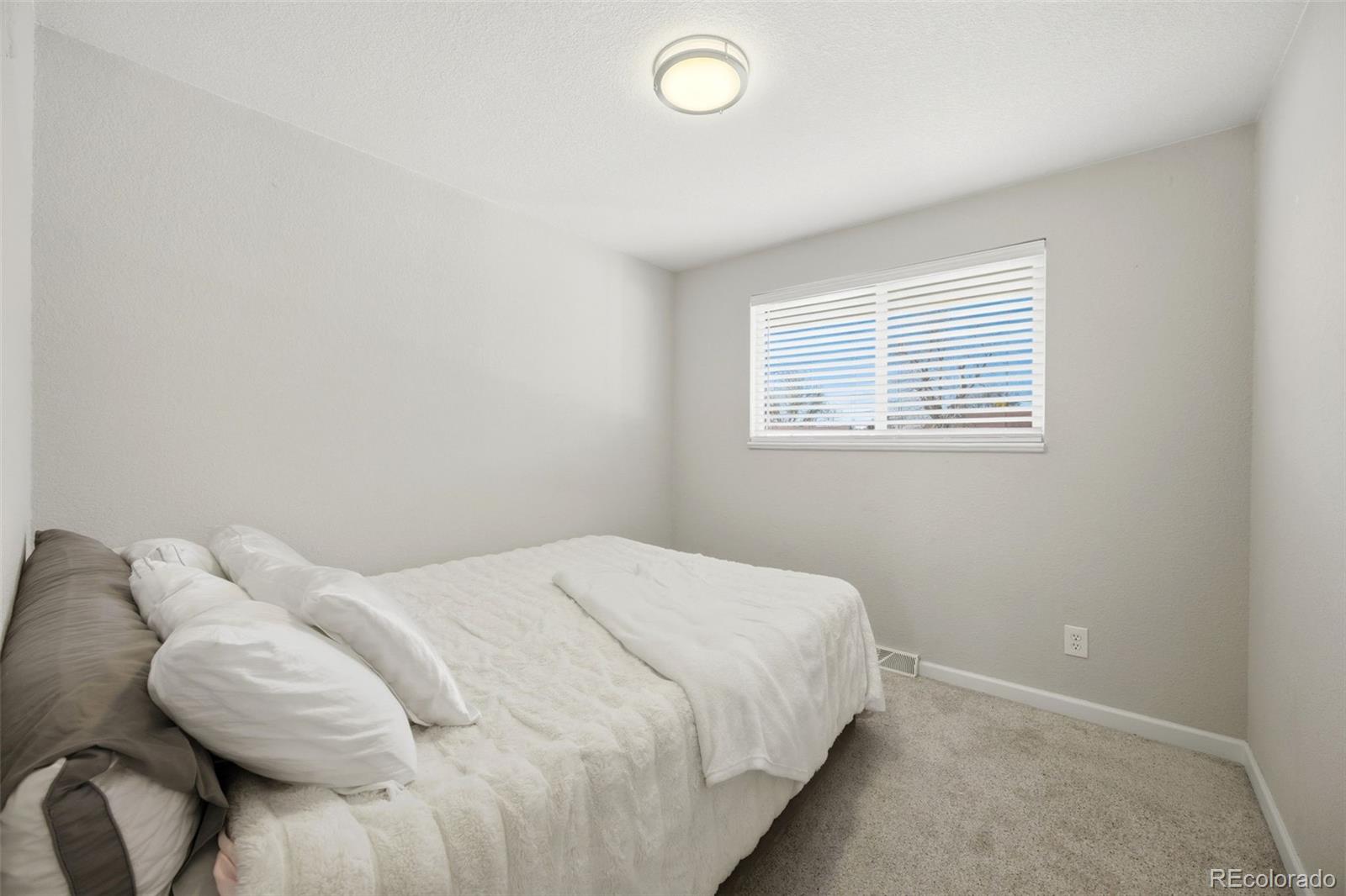 425 Starlight Road Thornton, CO 80260 - Photo 9 of 31