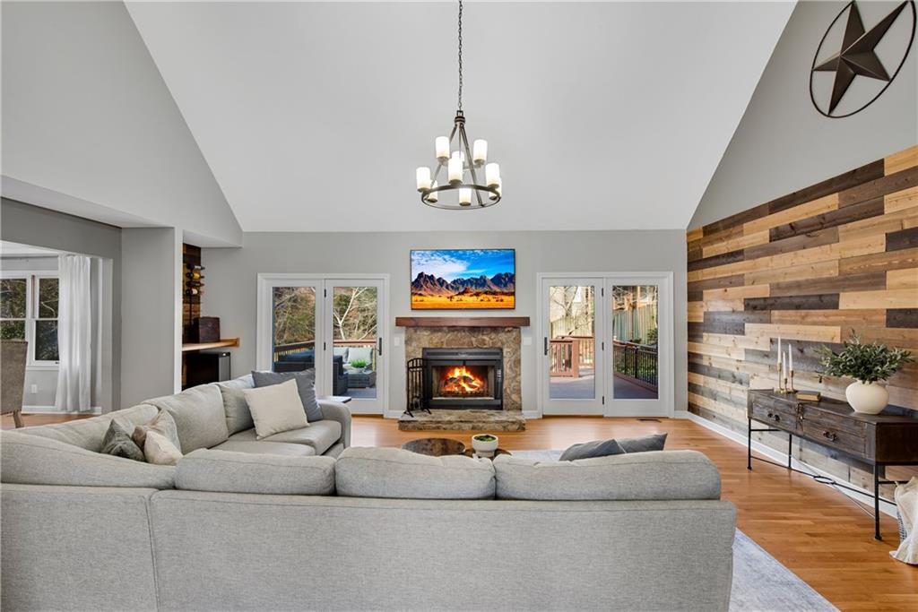 3291 Coachmans Way Roswell, GA 30075 - Photo 12 of 70