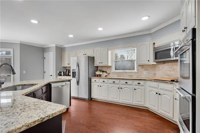 $795,400 | 3291 Coachmans Way, Roswell, GA 30075