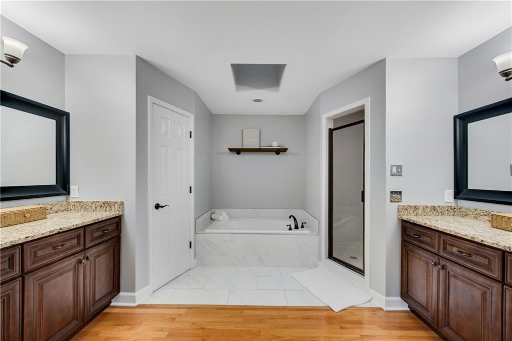 3291 Coachmans Way Roswell, GA 30075 - Photo 26 of 70