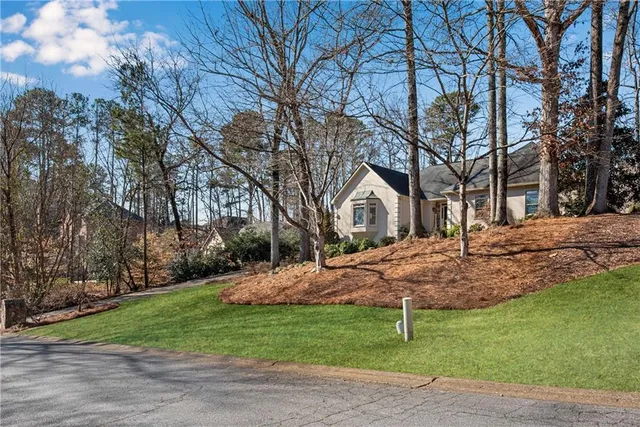 $795,400 | 3291 Coachmans Way, Roswell, GA 30075