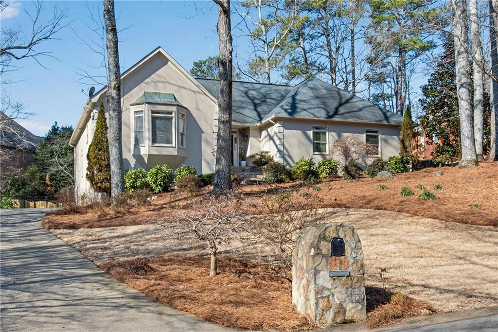 3291 Coachmans Way Roswell, GA 30075 - Photo 4 of 70
