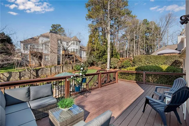 $795,400 | 3291 Coachmans Way, Roswell, GA 30075