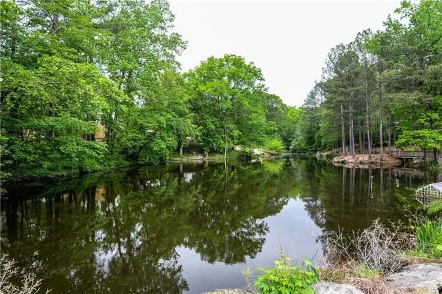 $795,400 | 3291 Coachmans Way, Roswell, GA 30075