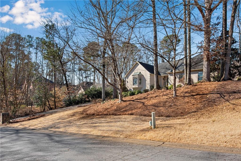 3291 Coachmans Way Roswell, GA 30075 - Photo 6 of 70