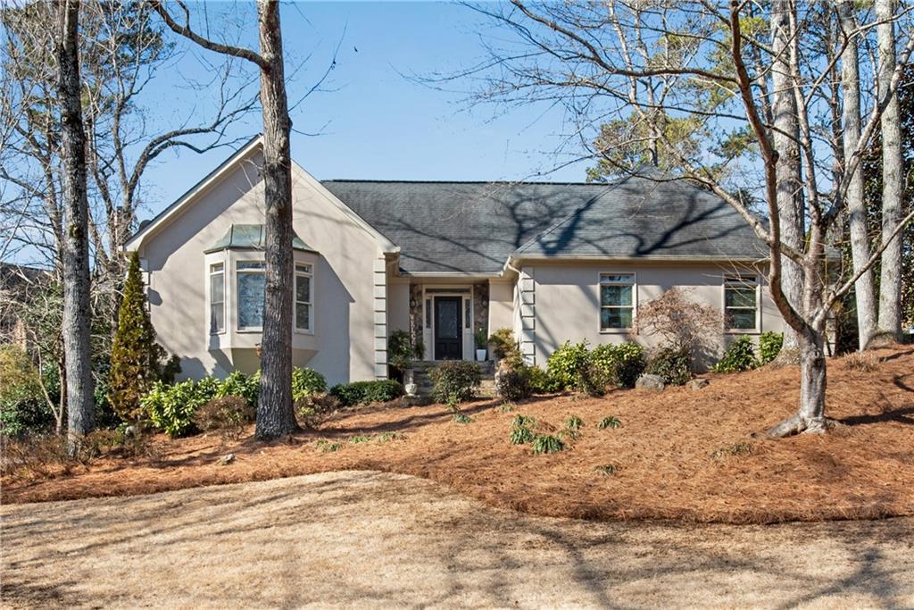 3291 Coachmans Way Roswell, GA 30075 - Photo 6 of 70