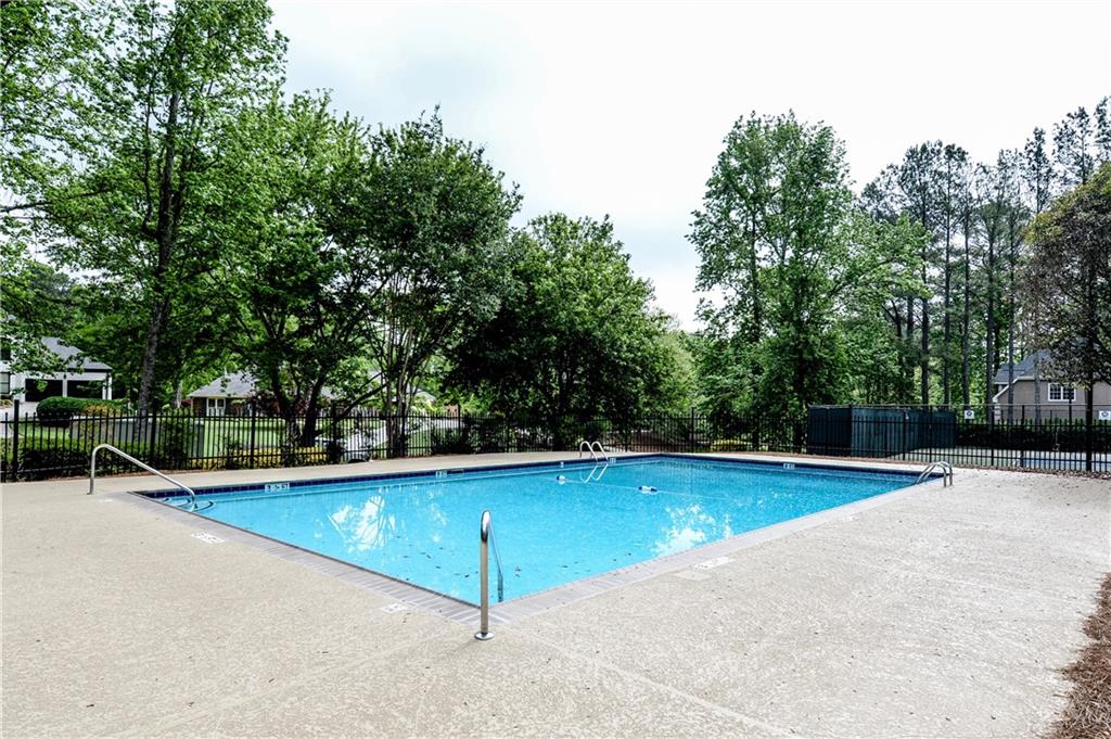 3291 Coachmans Way Roswell, GA 30075 - Photo 64 of 70