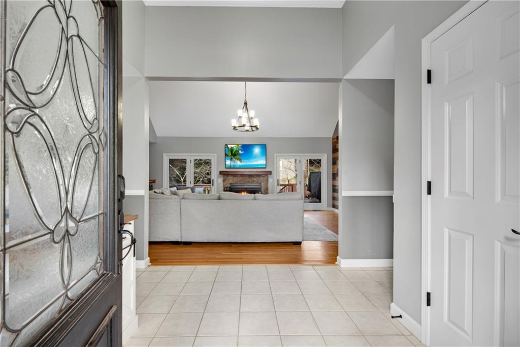 3291 Coachmans Way Roswell, GA 30075 - Photo 9 of 70