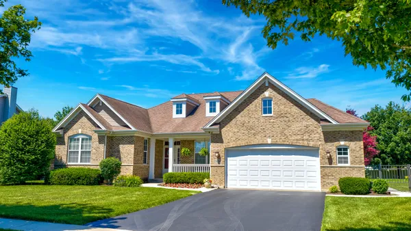 $595,000 | 2520 Wall Street, McHenry, IL 60051