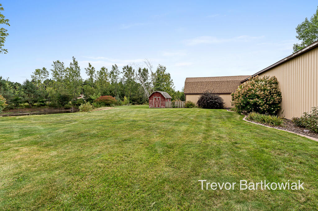4211 South Brooks Road Muskegon, MI 49444 - Photo 56 of 70 4211Brooks08Lores