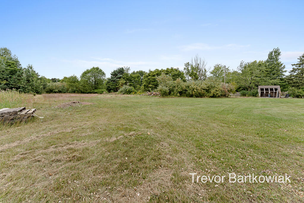 4211 South Brooks Road Muskegon, MI 49444 - Photo 60 of 70 4211Brooks13Lores