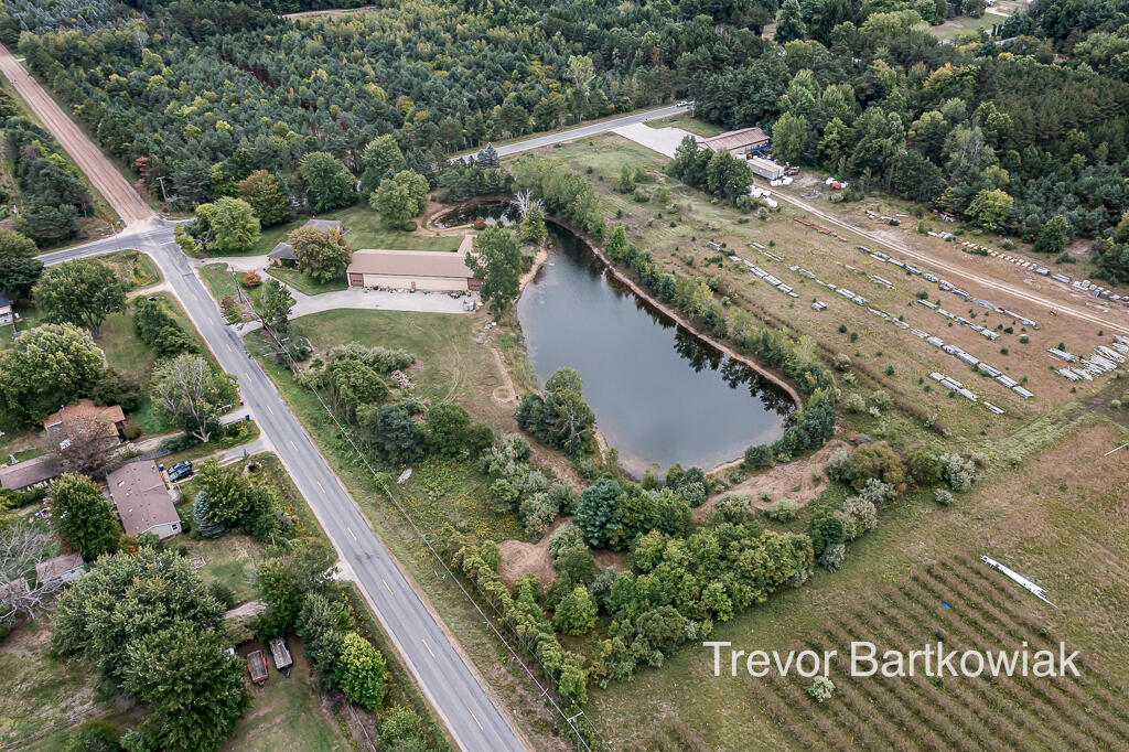 4211 South Brooks Road Muskegon, MI 49444 - Photo 69 of 70 4211Brooks26Lores