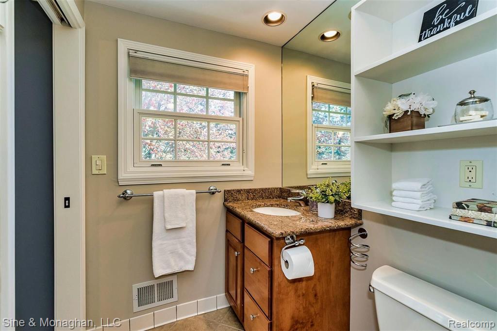 531 Shellbourne Drive Rochester Hills, MI 48309 - Photo 30 of 51