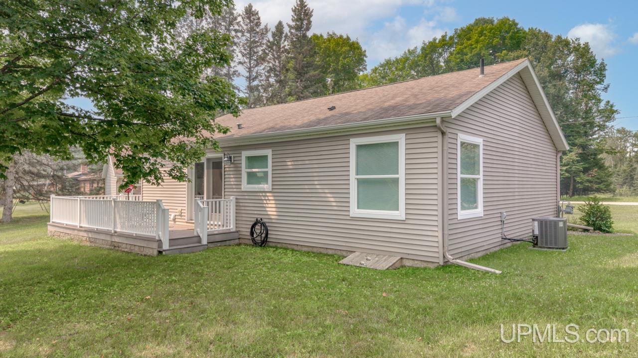 10758 South 75 Road Rapid River, MI 49878 - Photo 7 of 34 Gallery Image 7