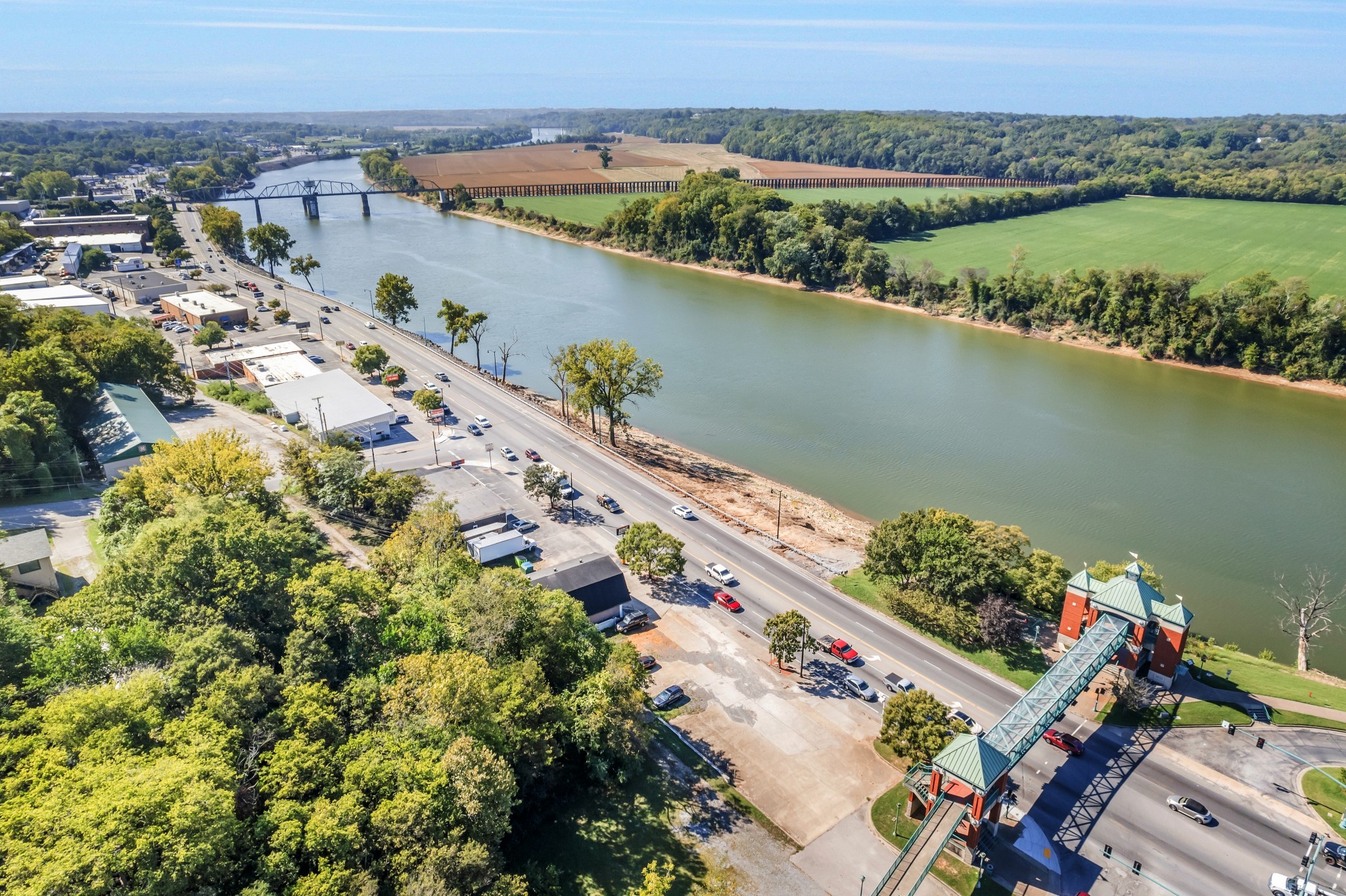 207 North Riverside Drive Clarksville, TN 37040 - Photo 19 of 29 an aerial view of a city and lake view