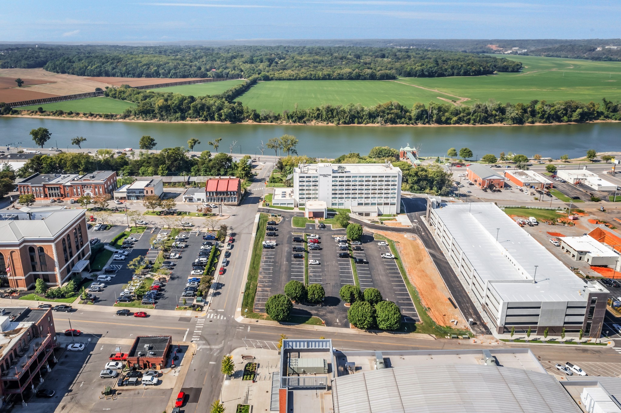 207 North Riverside Drive Clarksville, TN 37040 - Photo 21 of 29 an aerial view of a city with lake view