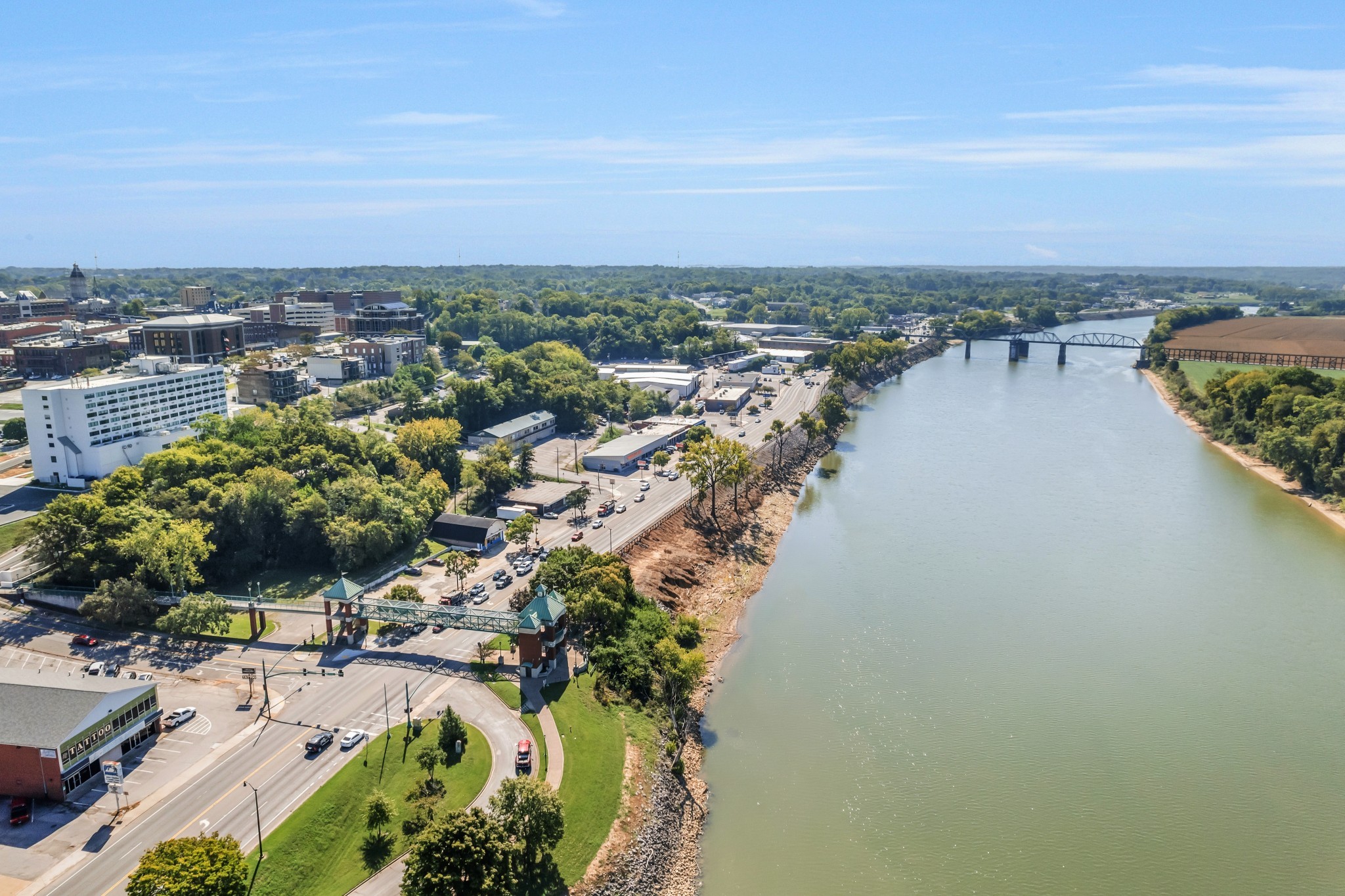 207 North Riverside Drive Clarksville, TN 37040 - Photo 22 of 29 an aerial view of a city with lots of residential buildings