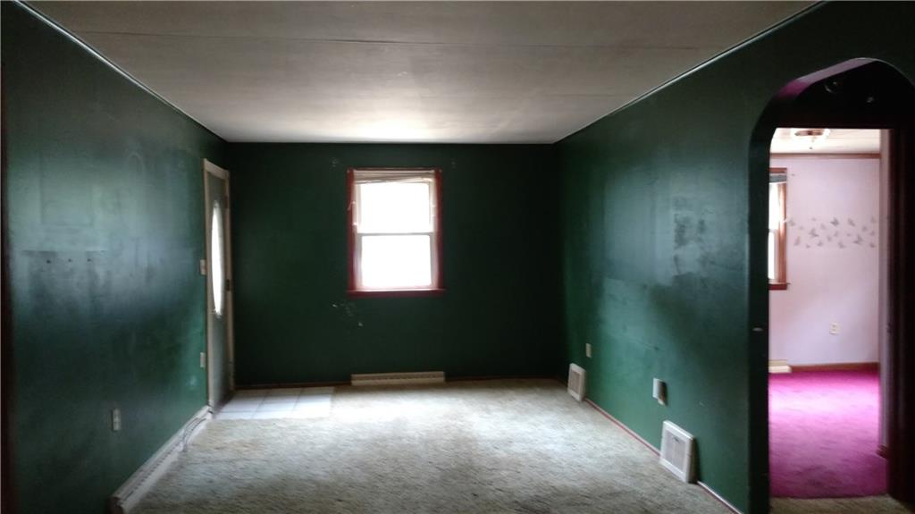4247 Hollow Road New Castle, PA 16101 - Photo 6 of 15