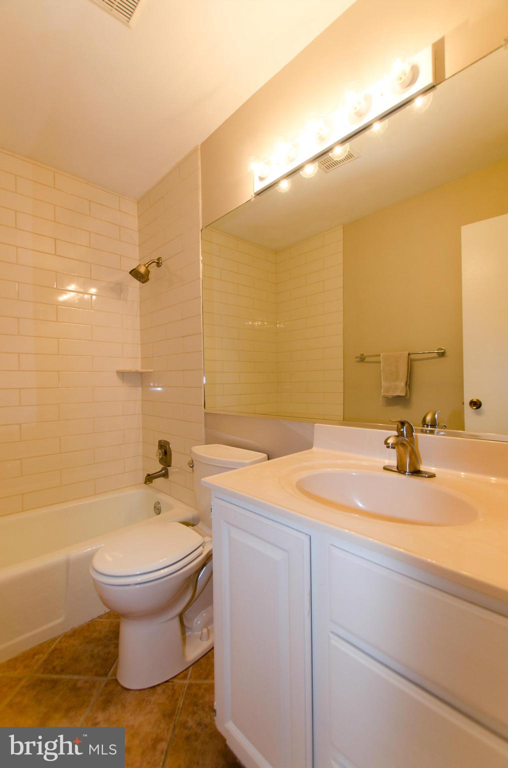 5455 Calvin Court Springfield, VA 22151 - Photo 14 of 29 Bath