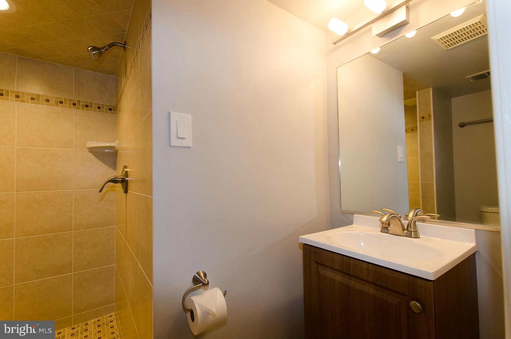 5455 Calvin Court Springfield, VA 22151 - Photo 22 of 29 Bath