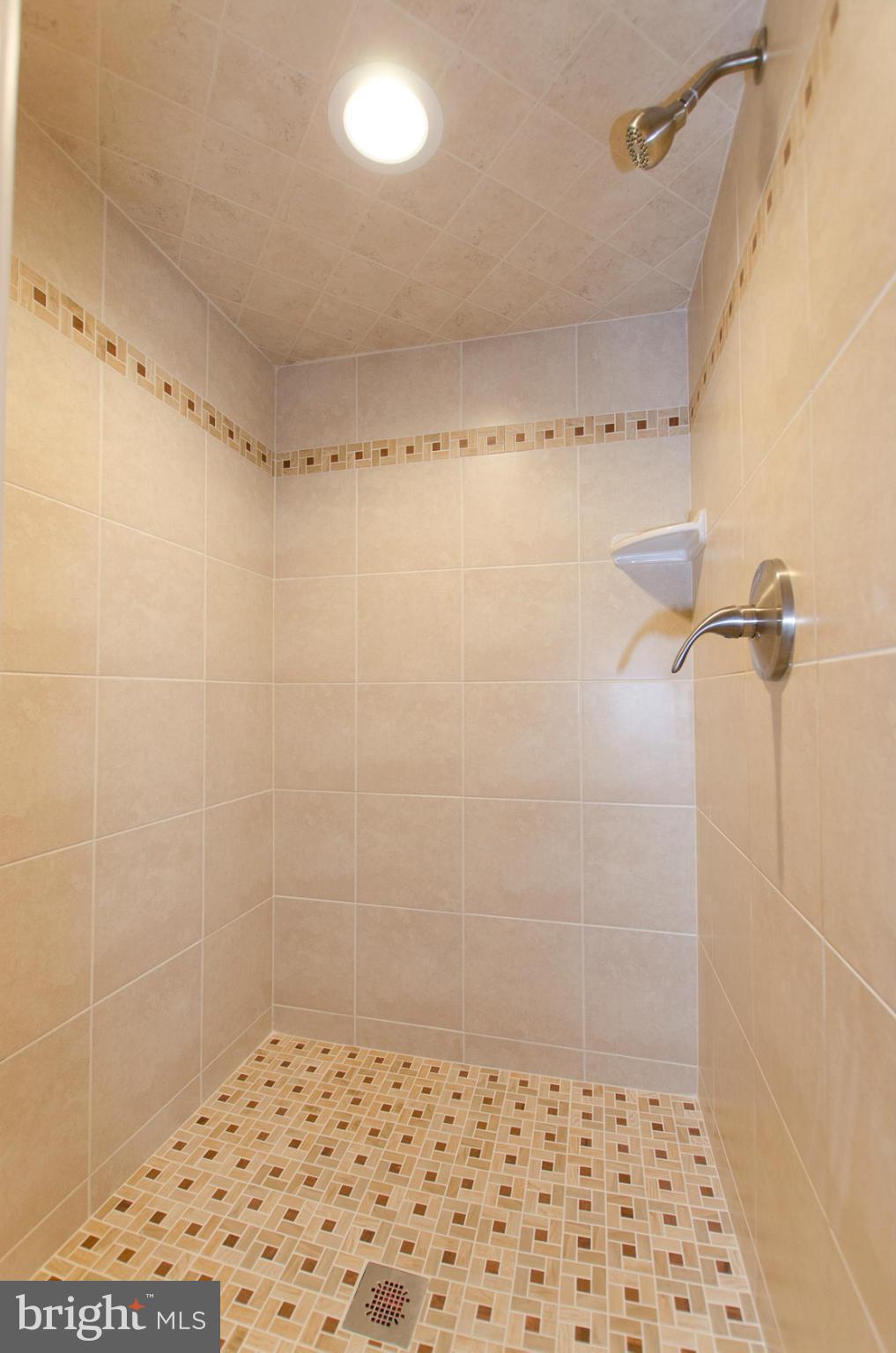 5455 Calvin Court Springfield, VA 22151 - Photo 23 of 29 Bath