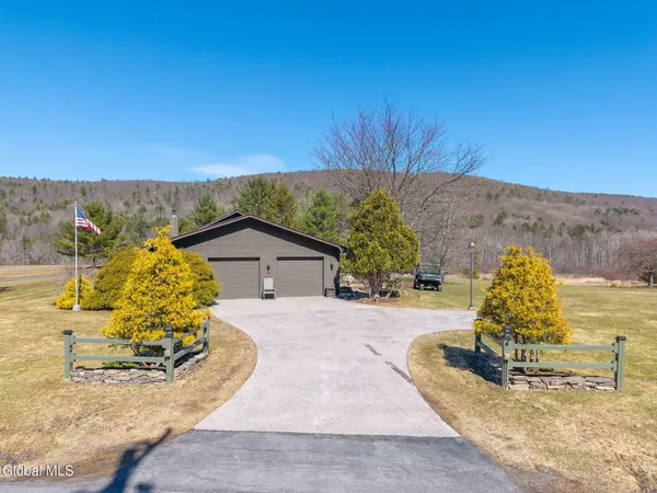 $850,000 | 580 Ecker Hollow Road, Schoharie, NY 12157