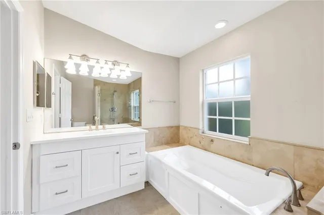 $824,500 | 7415 Mill Pond Circle, Naples, FL 34109